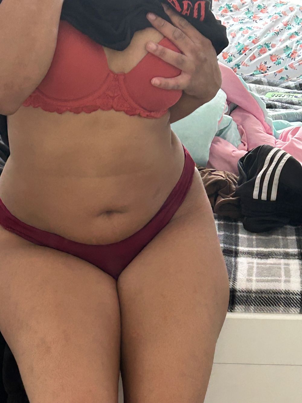 threegirlsonestrap OnlyFans profile picture