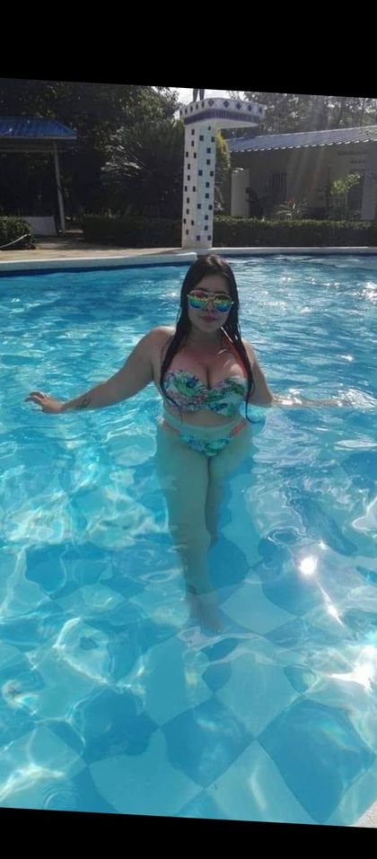 janinemal OnlyFans picture