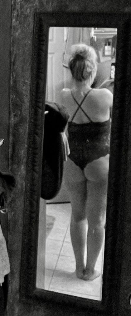 hotandbotheredwifey OnlyFans picture