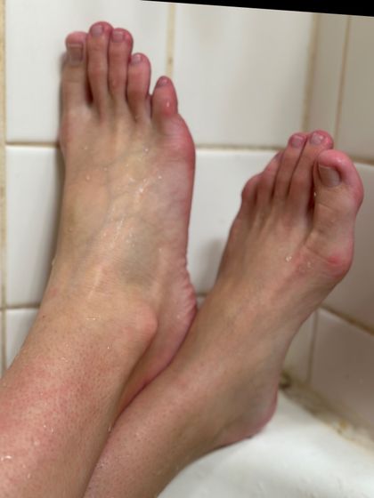 petiteprettyfeet18 OnlyFans picture
