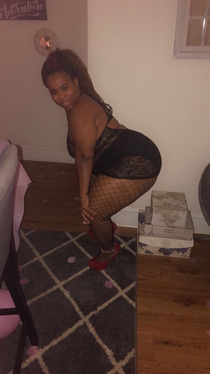 queengushers OnlyFans picture