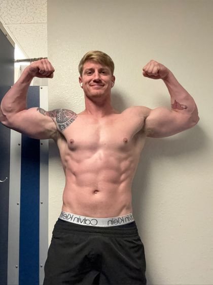 seanzie12 OnlyFans picture