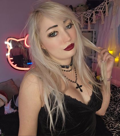 hottopicwaifu OnlyFans picture