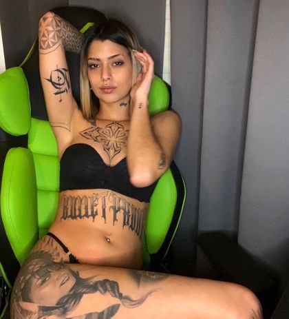 yeswywd OnlyFans picture