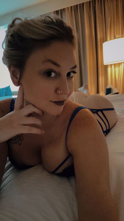 bella.lou OnlyFans picture