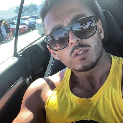 robertmax OnlyFans picture
