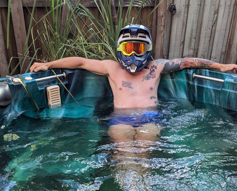 joshreynoldsinthehelmet OnlyFans profile picture