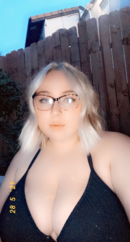 emberg02 OnlyFans picture