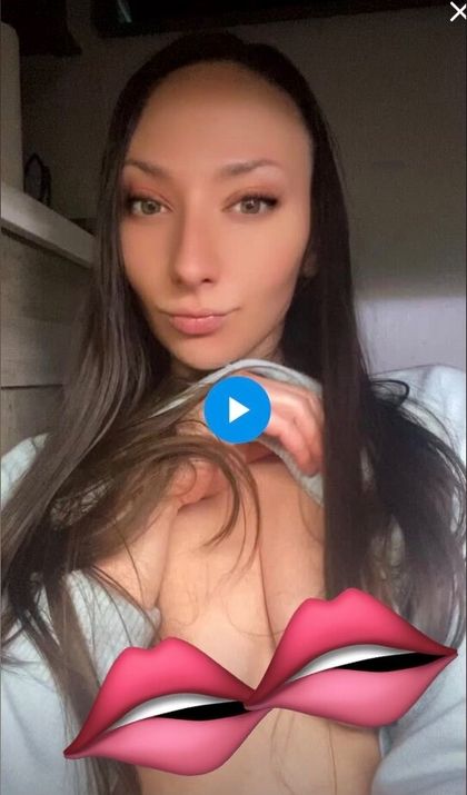 bi_anna OnlyFans picture
