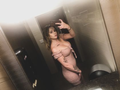 livlively OnlyFans picture