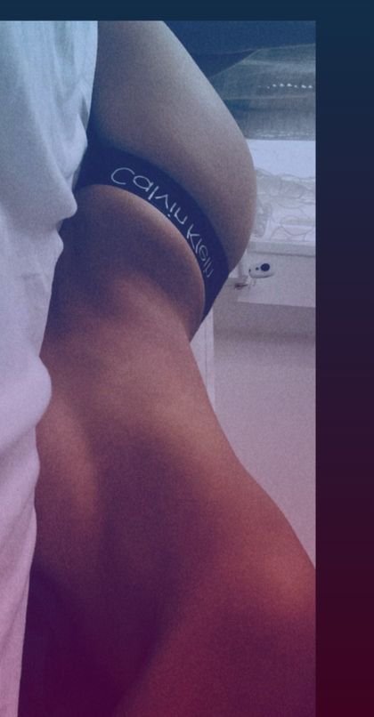 mialexandrova OnlyFans picture