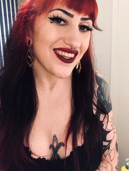 hellenahandbasket OnlyFans picture