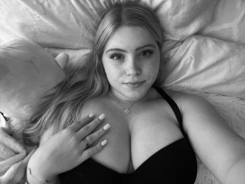 yourfavoriteblonde4444 OnlyFans profile picture