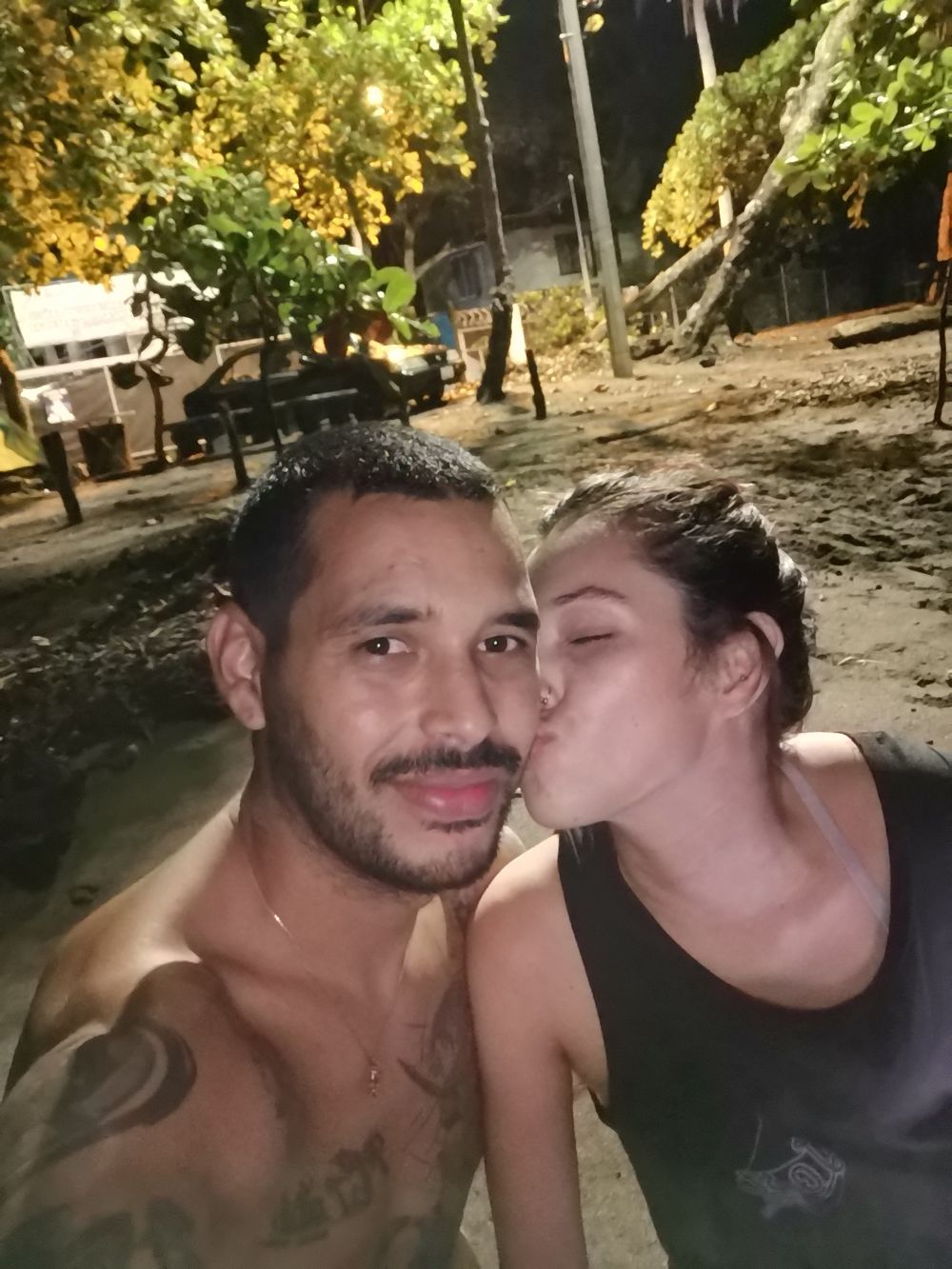 parejacaliente19 OnlyFans profile picture