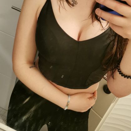 mara.jng OnlyFans picture