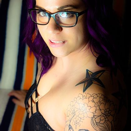hotwifelexii OnlyFans picture