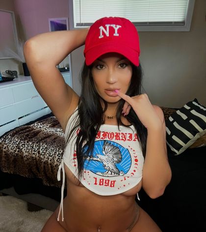 ov.xo OnlyFans picture