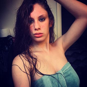 Ariel Winters1