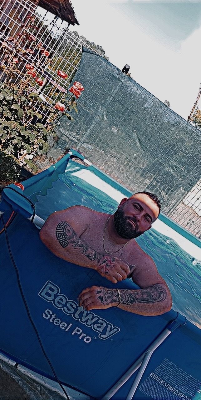 u27392325 OnlyFans profile picture