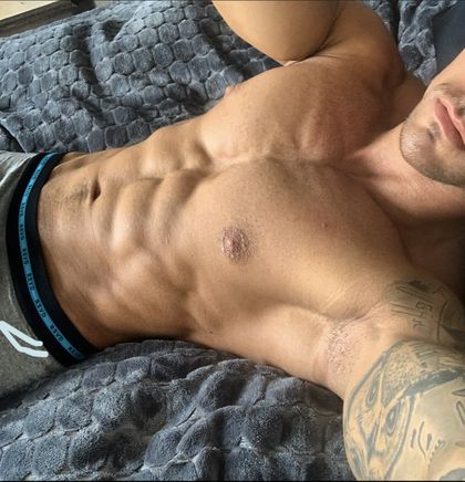 saluteabsolute OnlyFans picture