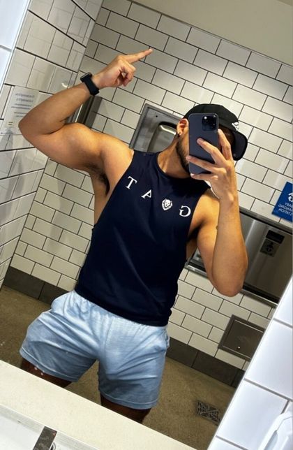 yikesaries OnlyFans picture