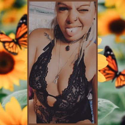 stoner.420chick OnlyFans picture