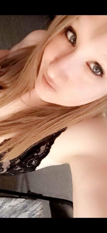 Megzii rae