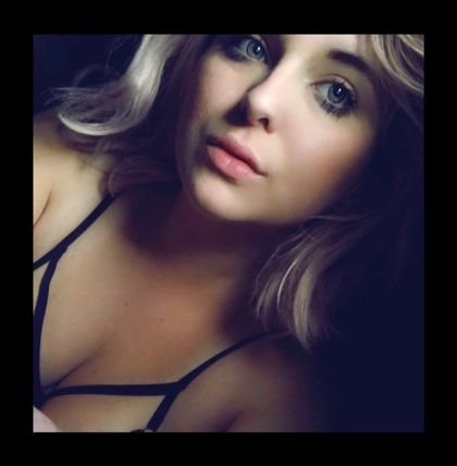 aureliaonlypeaches OnlyFans picture