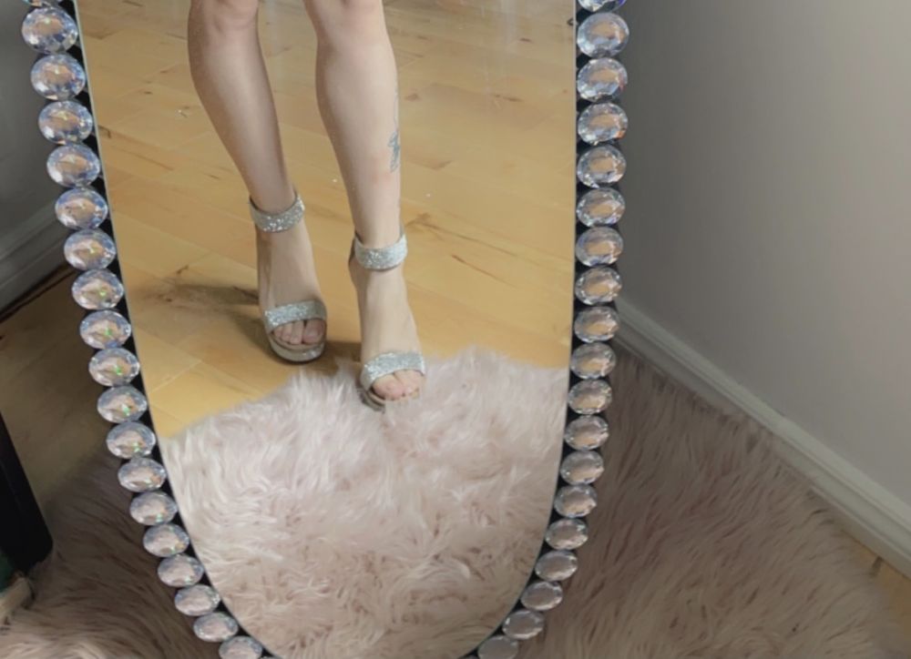 vivifancyfeet OnlyFans profile picture