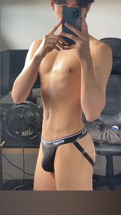 axelbewy OnlyFans picture