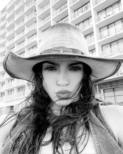 feversolee OnlyFans picture