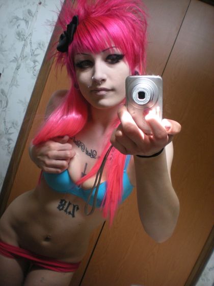 bloodysuccubus218 OnlyFans picture
