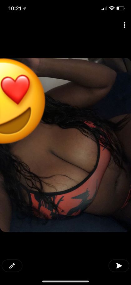 lareinaleonista OnlyFans picture