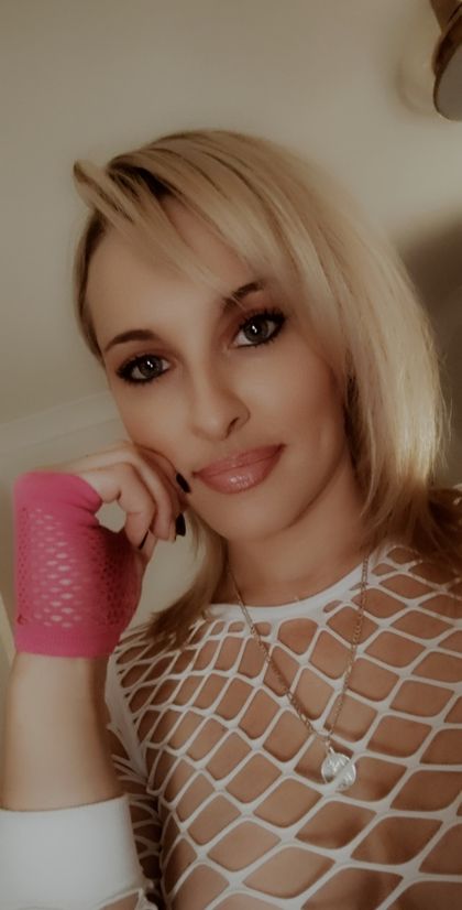 likeaqueen OnlyFans picture