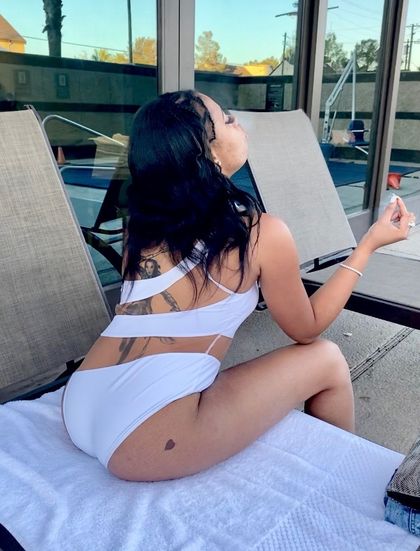 mssquirtsalot OnlyFans picture
