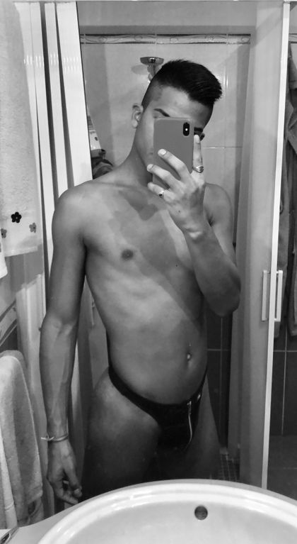 kandela OnlyFans picture