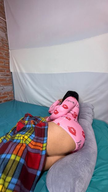 Morenita de fuego