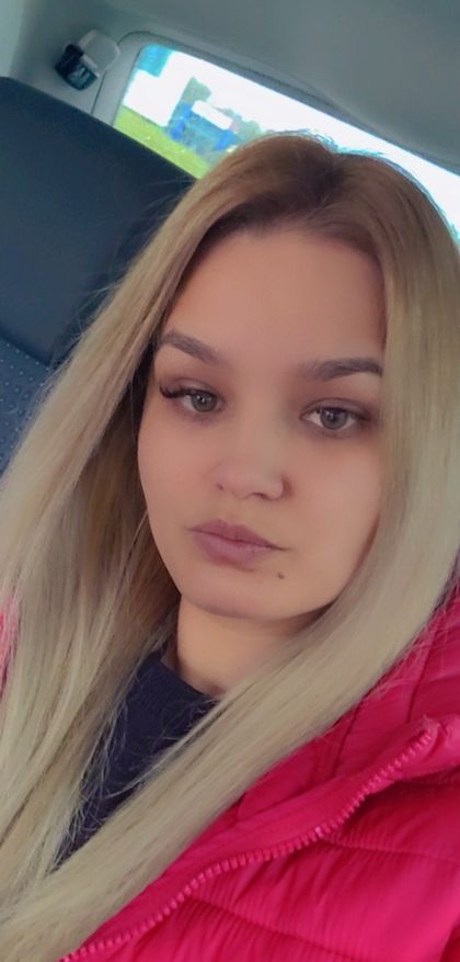 ela_ionela_diana OnlyFans picture