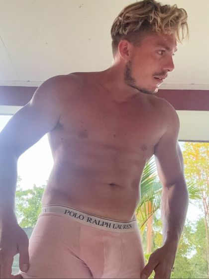 henrikstolti OnlyFans picture