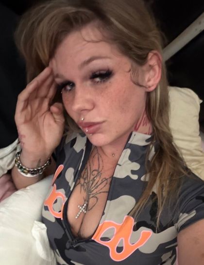 localblondechildz OnlyFans picture