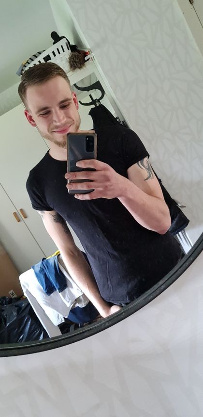 u168704317 OnlyFans picture
