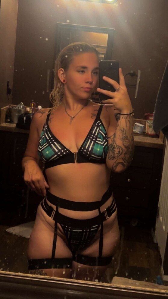 witchy_hippie420 OnlyFans profile picture