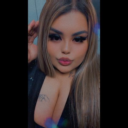 lovelymtz OnlyFans picture