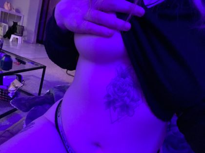kvtiekat OnlyFans picture