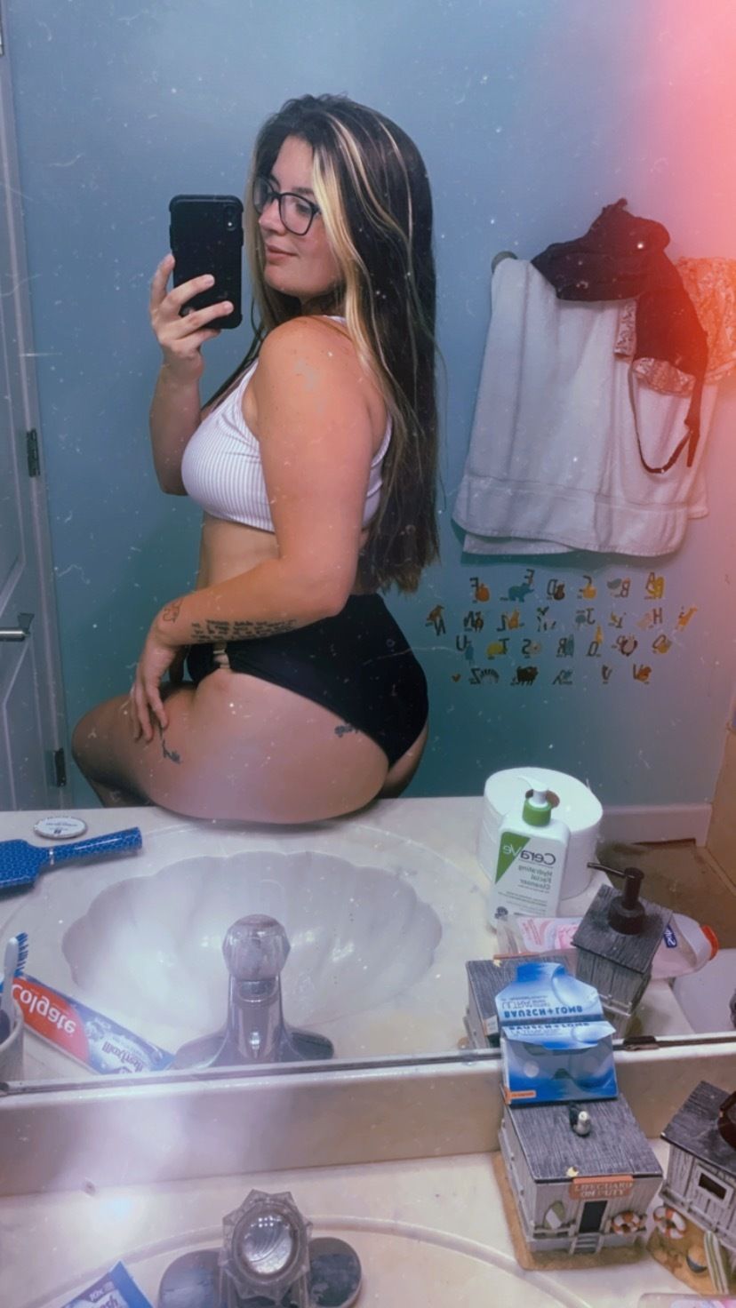 taylormay28 OnlyFans - Free Trial - XXX Photos | FansMetrics.com