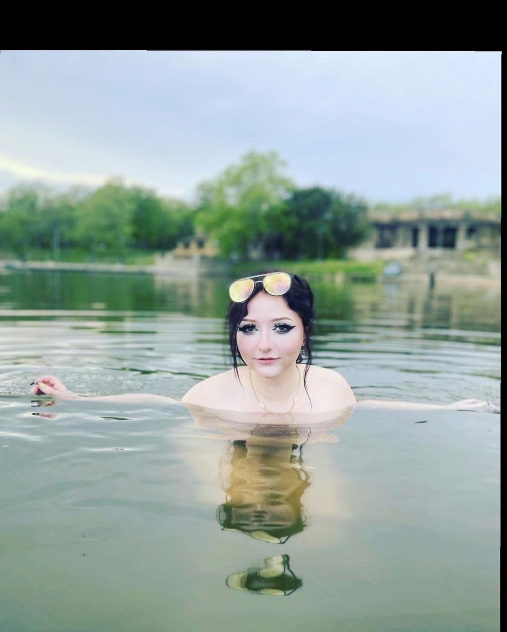 apolena_moon OnlyFans profile picture