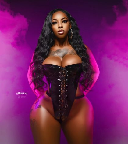 therealasiababy OnlyFans picture