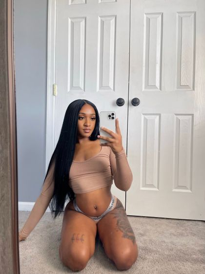 urfavmyaa OnlyFans picture