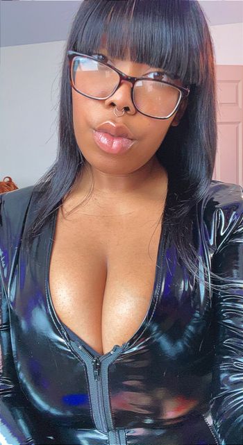 FINDOMME GODDESS KAYY~FREE~