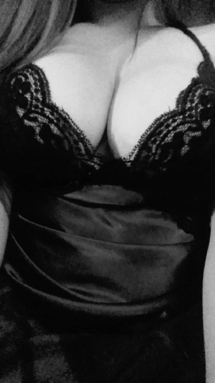 erinrae OnlyFans picture